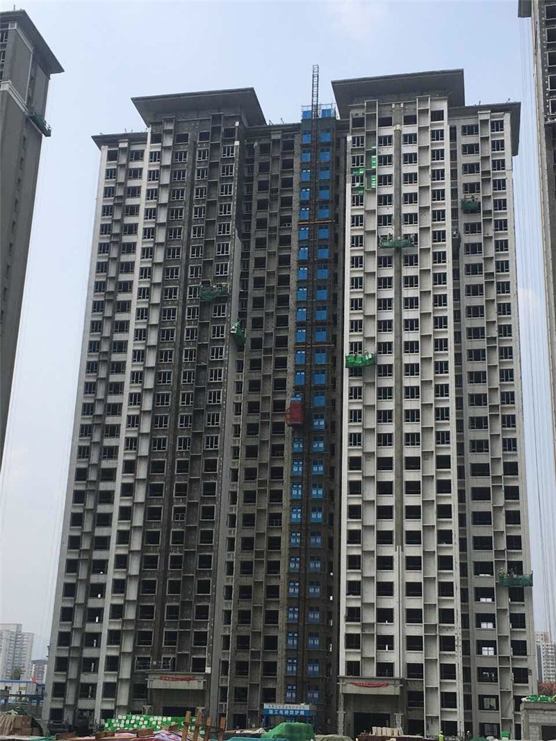 5號(hào)號(hào)樓外墻保溫施工14人