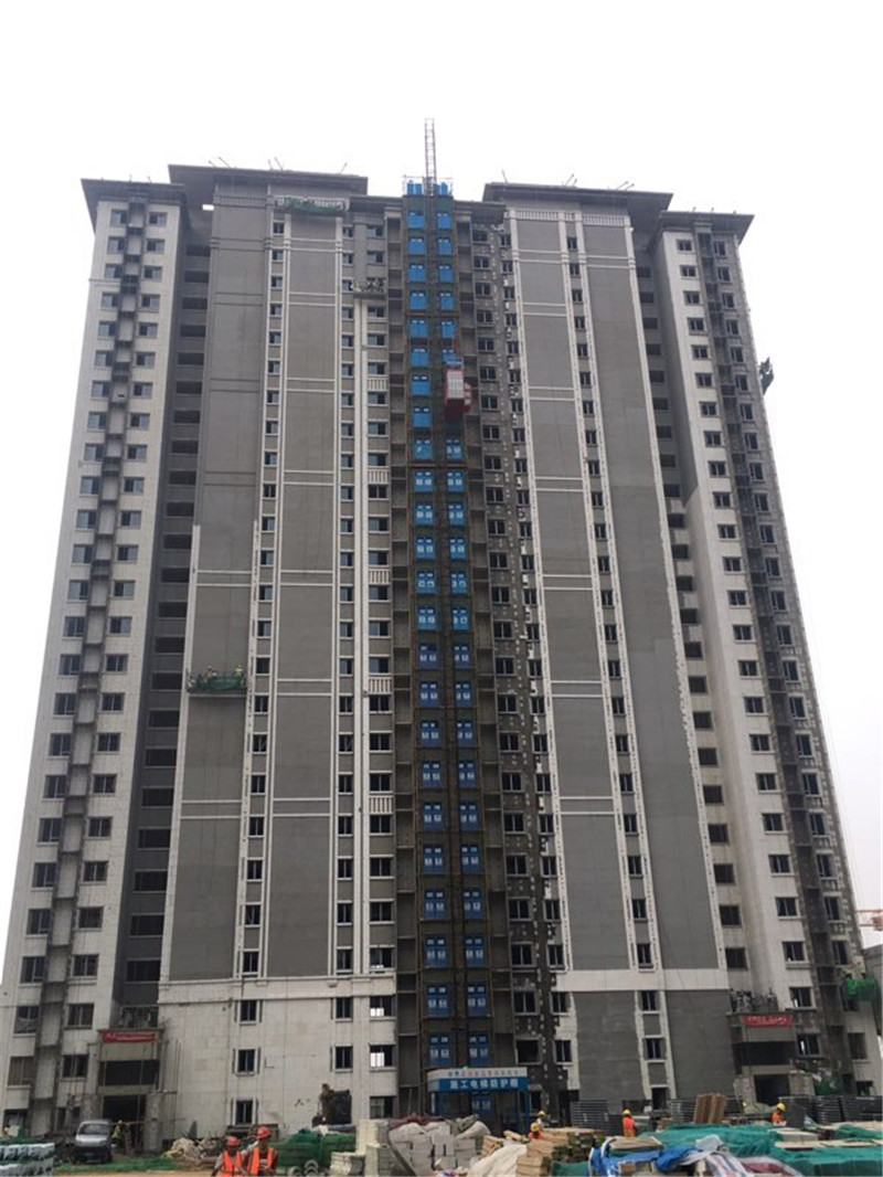6號(hào)樓外墻保溫施工18人